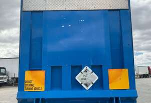 2008 Isuzu FVZ LWB Curtainsider