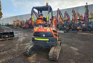 2022 KUBOTA U25-3 2.6T EXCAVATOR (M878) WITH QUICK HITCH, BUCKETS AND 1021 HOURS