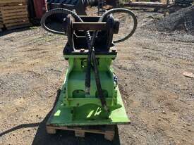 Impact ICP700 Hydraulic Compactor Plate - picture1' - Click to enlarge