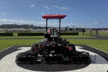 Toro   Reelmaster 7000-D