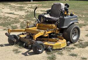 HUSTLER XR7 SUPER Z ZEROTURN LAWNMOWER