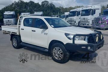 Toyota   Hilux GUN126R