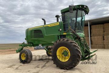 John Deere   W200M