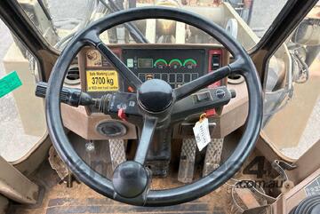 Hitachi   LX120 Loader