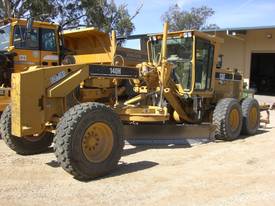 140H CATERPILLAR GRADER - picture0' - Click to enlarge