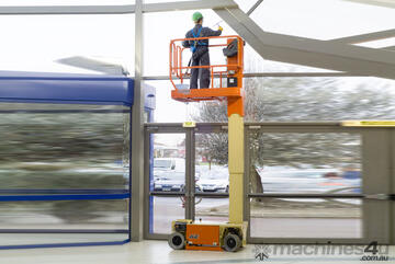 QLD ACCESS - GENIE JLG 1230ES Vertical Lift