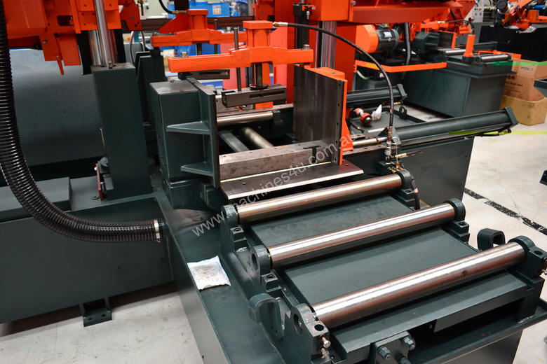 caption New Cosen C520NC Bandsaw *Demo today