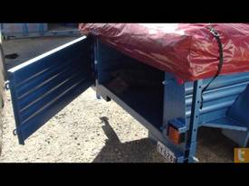 mcneilltrailers 7*4 campa trailer new- on road - picture1' - Click to enlarge