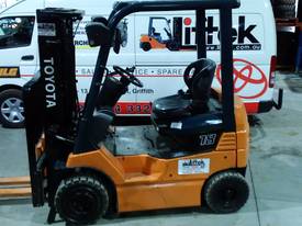 TOYOTA ELECTRIC FORKLIFT 7FB18 - picture0' - Click to enlarge