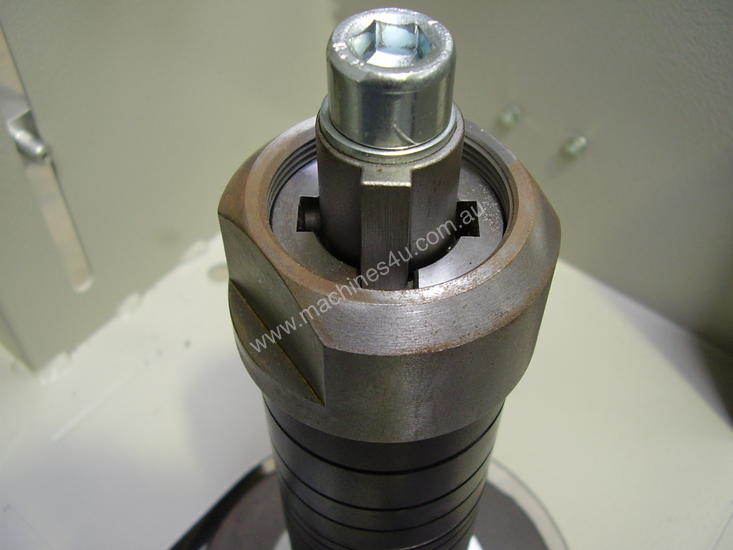 caption ELUMATEC End milling machine AF221 German Quality