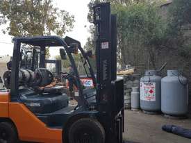 Toyota 8FG25 4m Lift 2.5T Forklift Good Condition - picture1' - Click to enlarge
