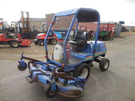 Iseki SF303 Front Deck Mower - picture2' - Click to enlarge