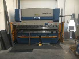 3.2m 135tonne press brake for sale - picture0' - Click to enlarge