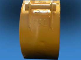 Genuine JCB 390mm Mud Bucket for Backhoe. Reduced from $1500 - picture1' - Click to enlarge