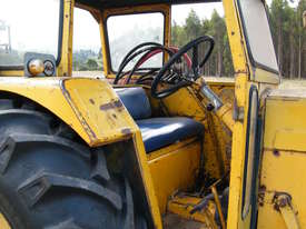 Chamberlain C670 tractor - picture1' - Click to enlarge