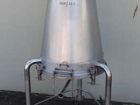 Stainless Steel Conical Tank - picture5' - Click to enlarge