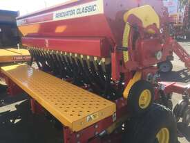 Duncan Renovator Classic Seed Drill - picture1' - Click to enlarge