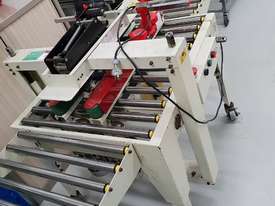 Box Taping Machine - picture0' - Click to enlarge