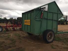 Custom Outback Chaff Cart Multifunction Unit Harvester/Header - picture1' - Click to enlarge