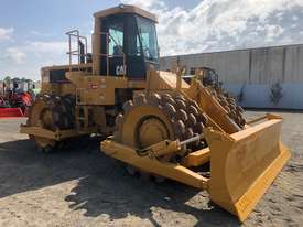 1982 CATERPILLAR 825C SOIL COMPACTOR - picture1' - Click to enlarge