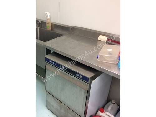 Wash tech XU Economy under bench commercial dishwasher