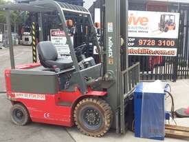 Electric Forklift 4 Wheel 48v Good Battery 2.5 Ton 5000mm Lift Height $10000+GST - picture2' - Click to enlarge