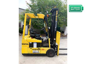 1.36T Battery Electric 3 Wheel Battery Electric Forklift - picture0' - Click to enlarge