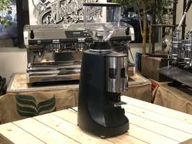 MAZZER ROBUR AUTOMATIC BLACK ESPRESSO COFFEE GRINDER - picture0' - Click to enlarge