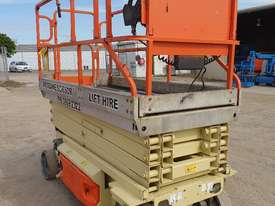 32ft Electric scissor lift JLG - picture1' - Click to enlarge