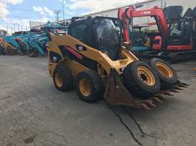 USED CAT262C skid steer loader - picture2' - Click to enlarge