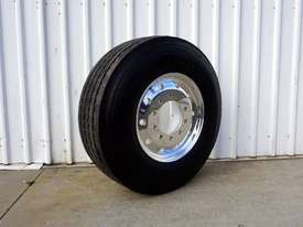 10/285 12.25x22.5 Alcoa Polished Supersingle with 385/65R22.5 Michelin XFE - picture0' - Click to enlarge