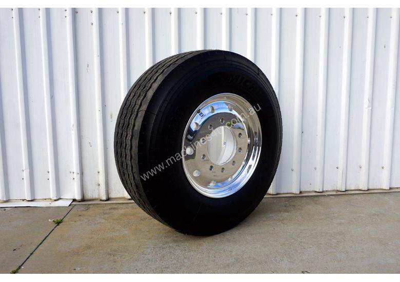 caption 10/285 12.25x22.5 Alcoa Polished Supersingle with 385/65R22.5 Michelin XFE