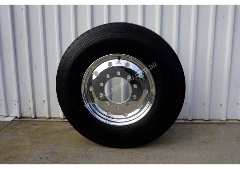 caption 10/285 12.25x22.5 Alcoa Polished Supersingle with 385/65R22.5 Michelin XFE