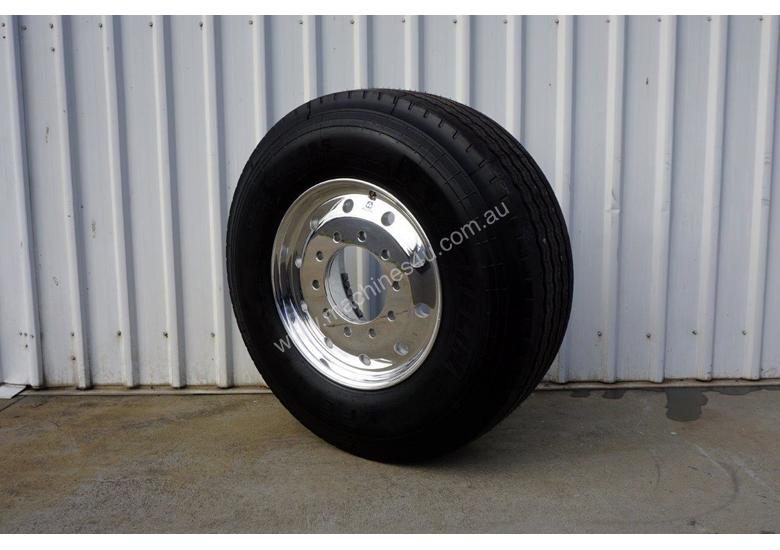 caption 10/285 12.25x22.5 Alcoa Polished Supersingle with 385/65R22.5 Michelin XFE