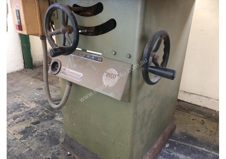 caption Dyco Superfine tablesaw