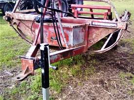 Used round hay bale feeder maintained and ready to go - picture1' - Click to enlarge