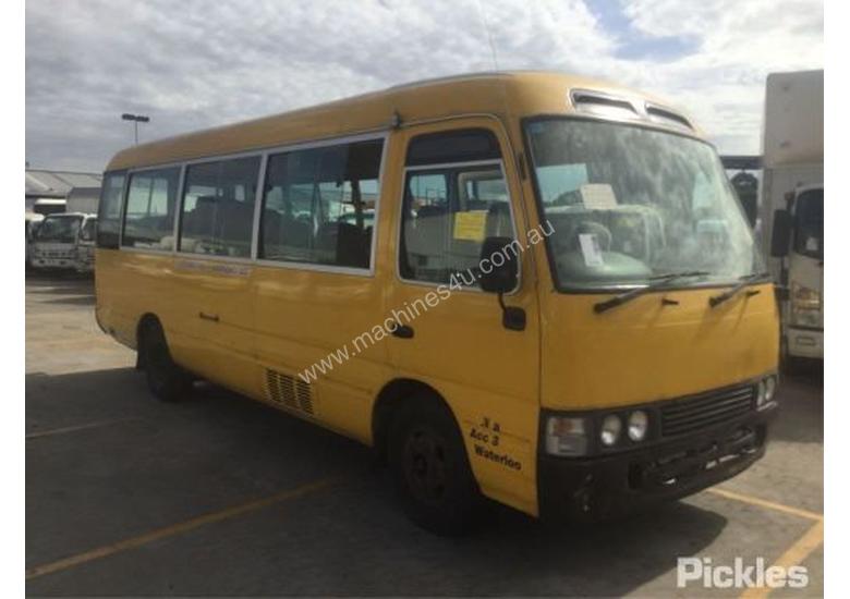 caption 1998 Toyota Coaster