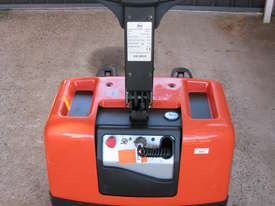 Electric Pallet Jack LWE 130 - picture0' - Click to enlarge