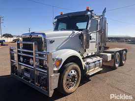 2010 International Eagle 9900i - picture2' - Click to enlarge