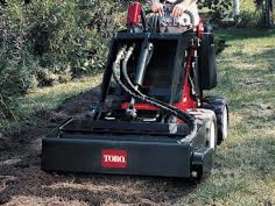 TORO W323 WHEELED MINI LOADER/DIGGER  - picture1' - Click to enlarge
