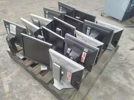 Custom Pallet OF 15 Monitors - picture2' - Click to enlarge
