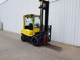 3.0T LPG Counterbalance Forklift - picture0' - Click to enlarge