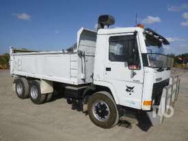 VOLVO FL7 Tipper Truck (T/A) - picture0' - Click to enlarge