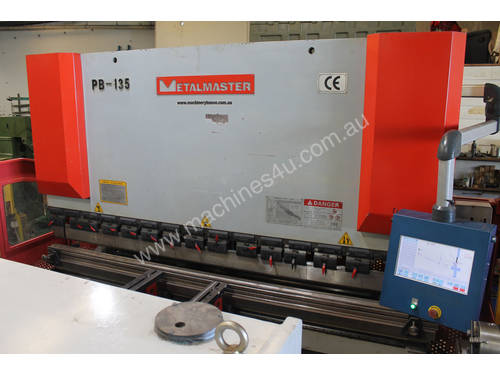 Metalmaster PB 135 CNC Hydraulic Pressbrake