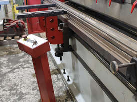 Metalmaster PB 135 CNC Hydraulic Pressbrake - picture2' - Click to enlarge