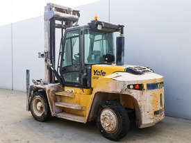 9.0T Diesel Counterbalance Forklift  - picture1' - Click to enlarge