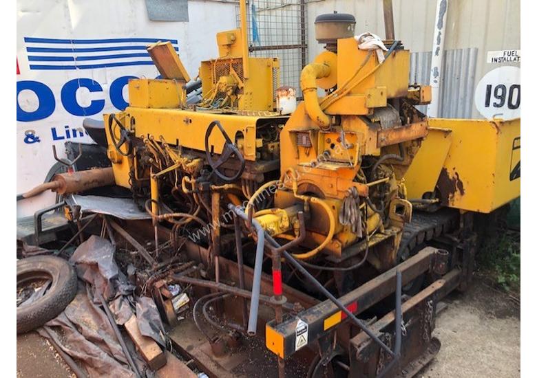 caption asphlt paver running good need inspection befor buy locae in laverton