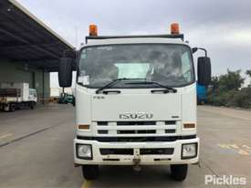 2009 Isuzu FSS550 - picture1' - Click to enlarge