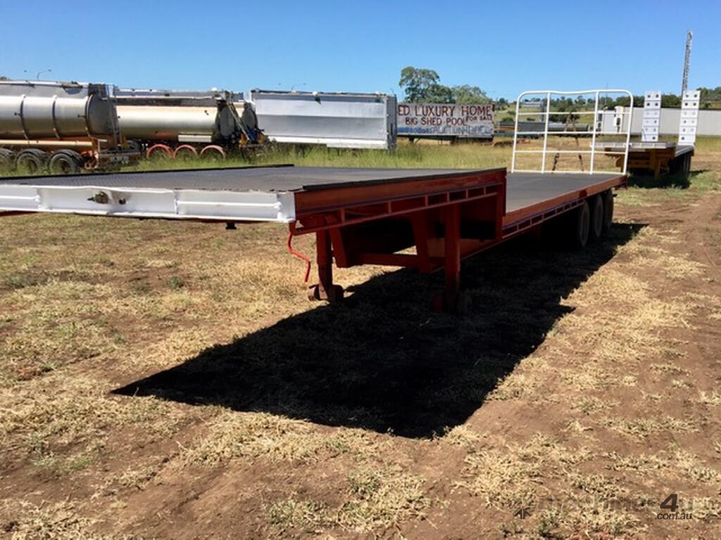 Buy Used loadmaster STEP DECK Drop Deck Trailer in CHARLTON, QLD