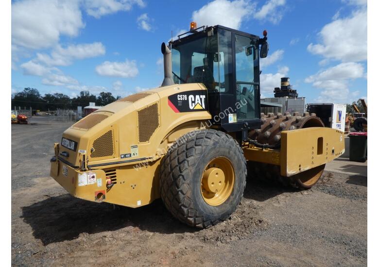 caption Caterpillar CS76 XT Smooth Drum Roller with Shells